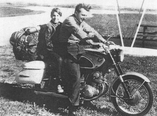 robert pirsig et son fils en moto
